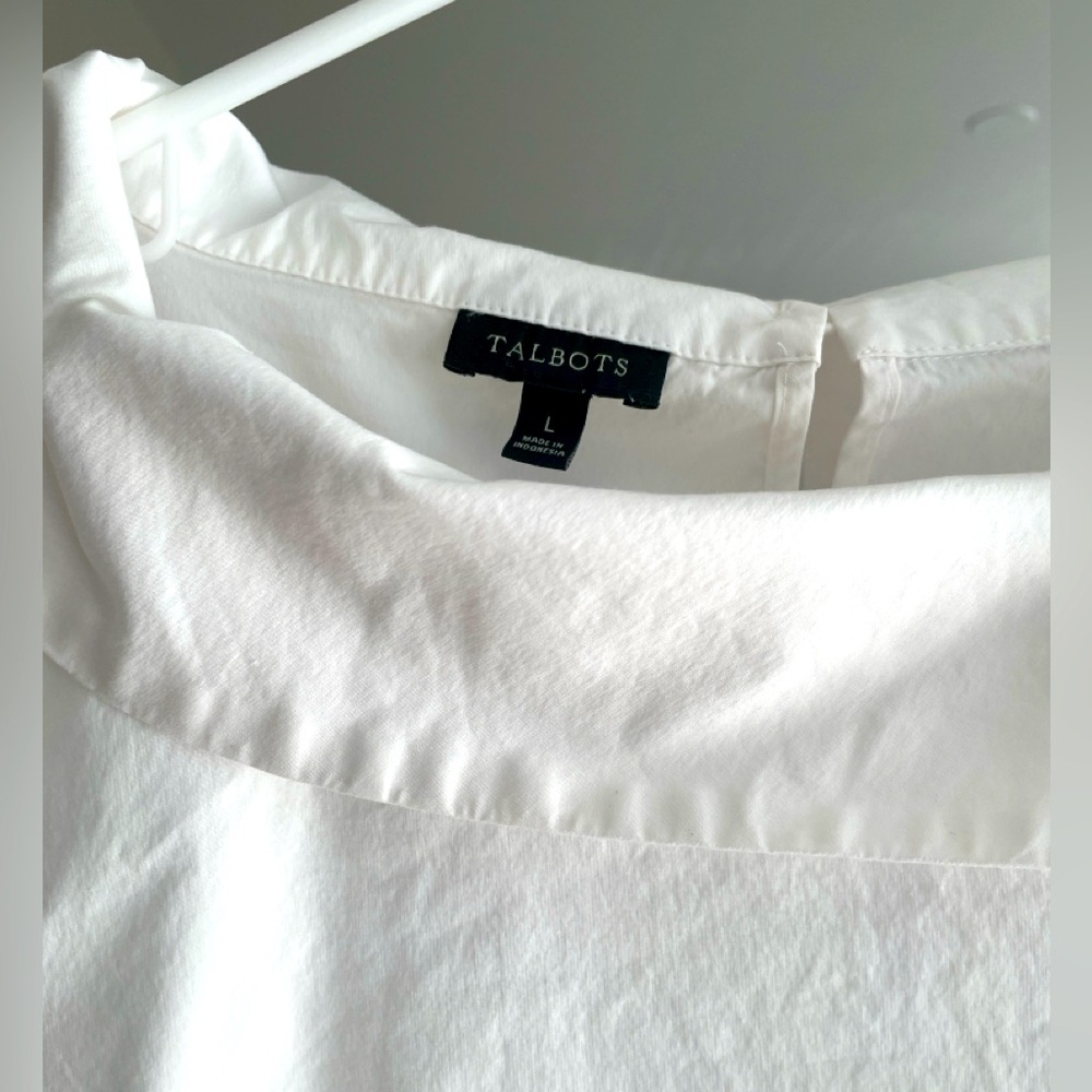 White Talbot blouse. Worn once.feminine with a lovely collar. Not a button down
